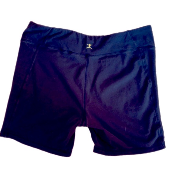Womens black Danskin now shorts size Medium - Picture 2 of 2